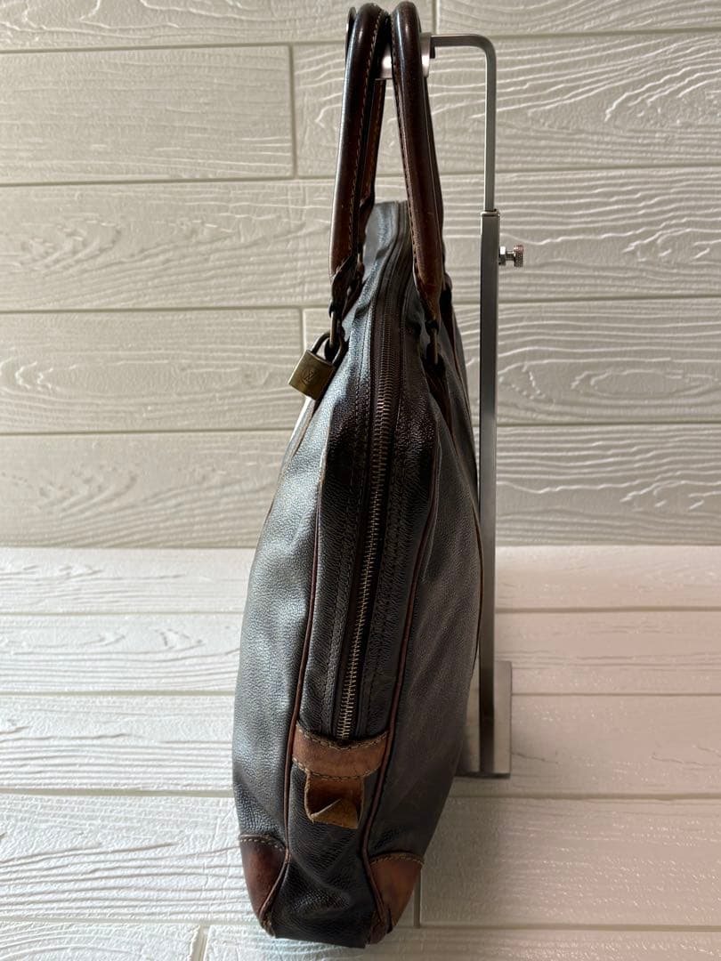 LOUIS VUITTON モノグラム　ビジネスバッグ