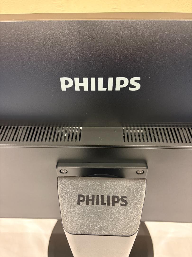 【美品】PHILIPS 31.5 ディスプレイ 2560x1440 WQHD