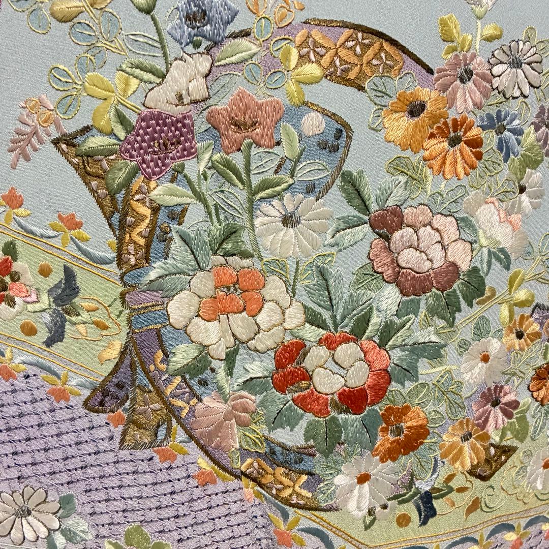 D193 訪問着　汕頭・蘇州刺繍　総刺繍　花模様　正絹　着物　袷