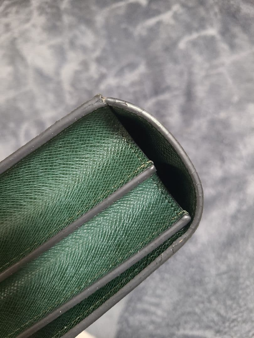 ルイヴィトン　レザー ビジネスバッグ