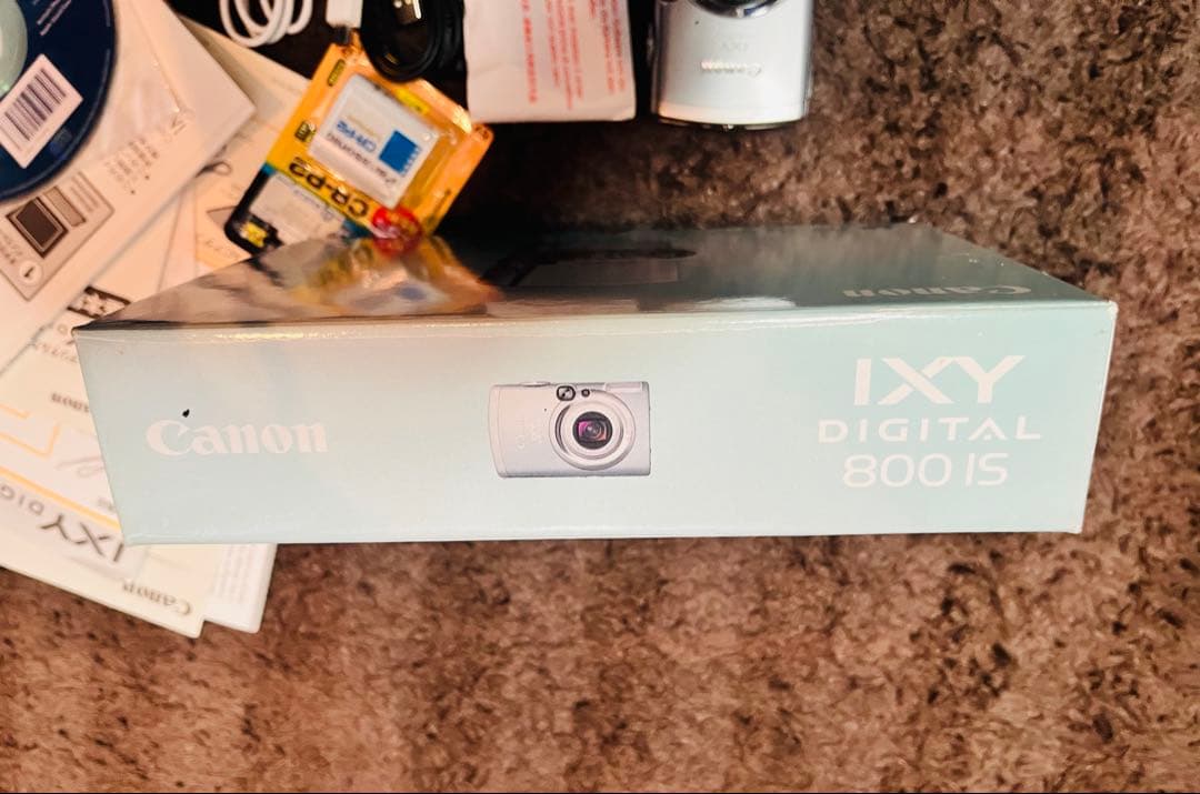 Canon デジタルカメラ　IXY DIGITAL 800 IS デジカメ