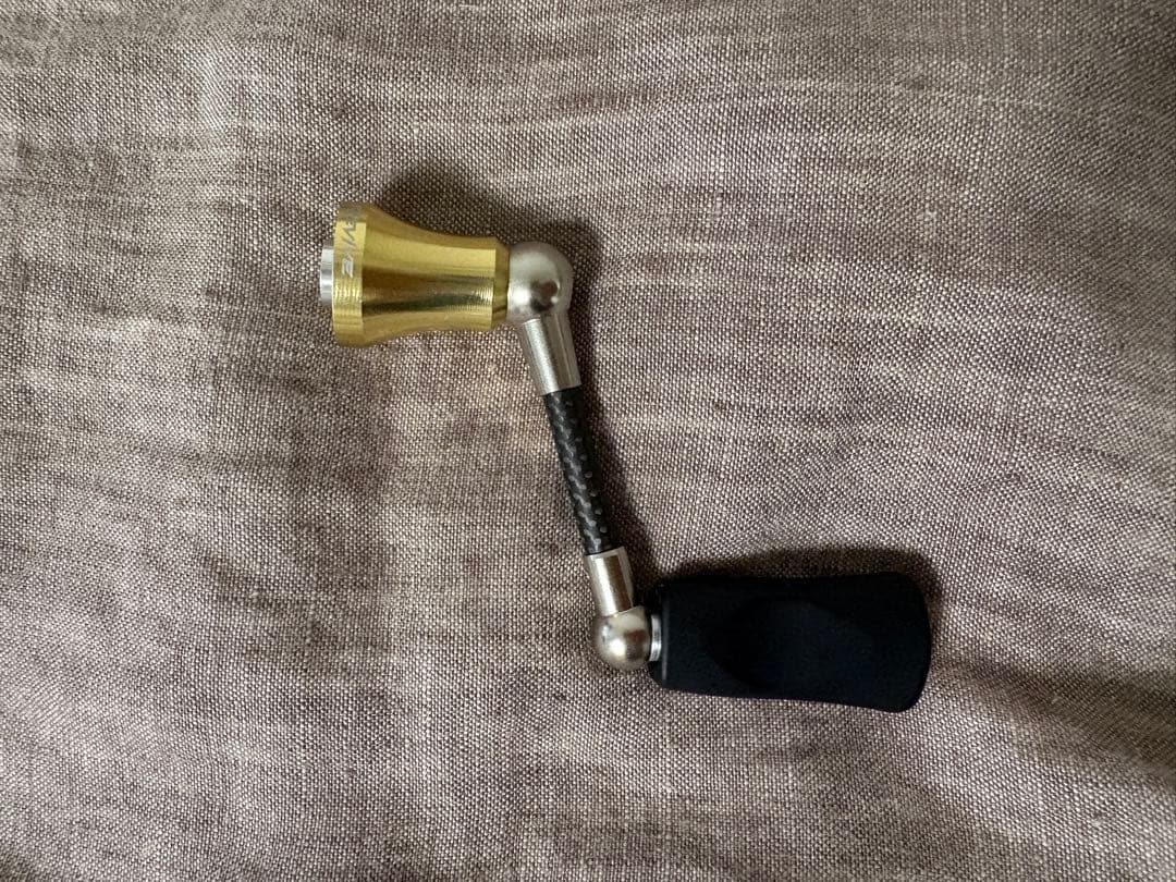 リヴァイブ ファンネル ダイワ 40mm ゴールド