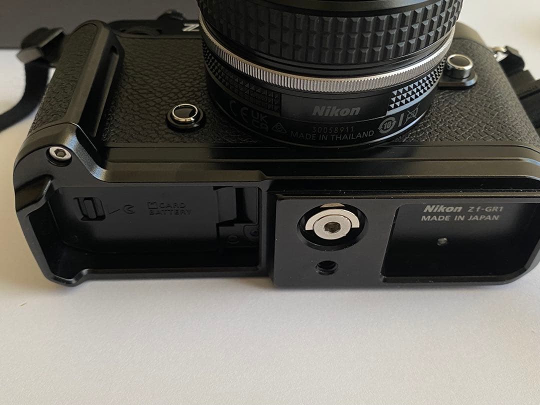 Nikon Zf 40mm SEキット/純正グリップ&AR-11付/3年保証残