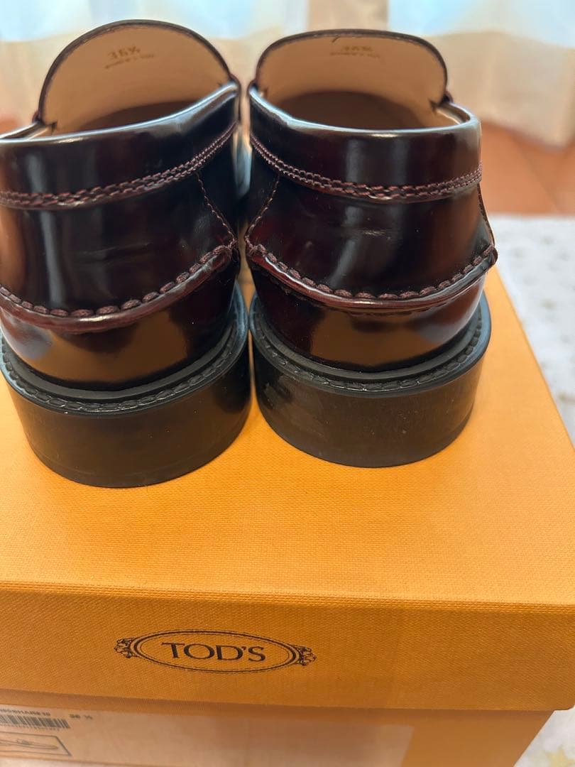 TOD'S ケイトレザーローファー　36.5