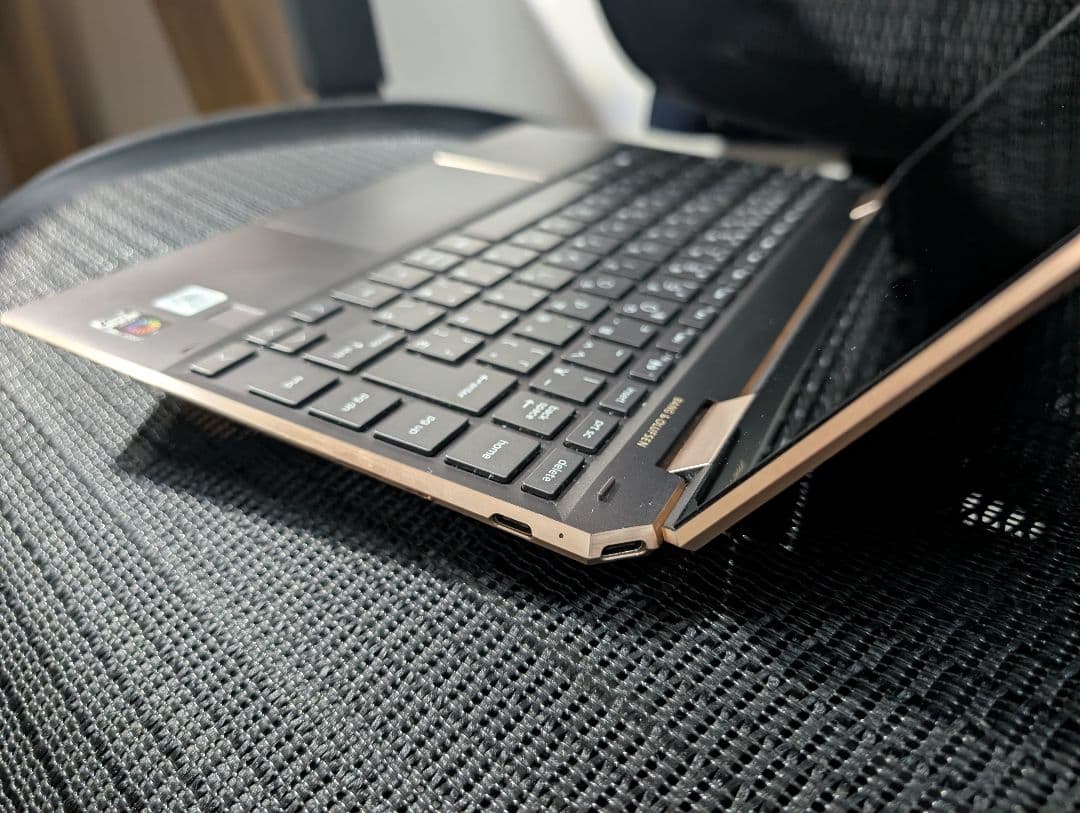 美品：Spectre x360/10世代i7/メモリ16GB/512GB SSD