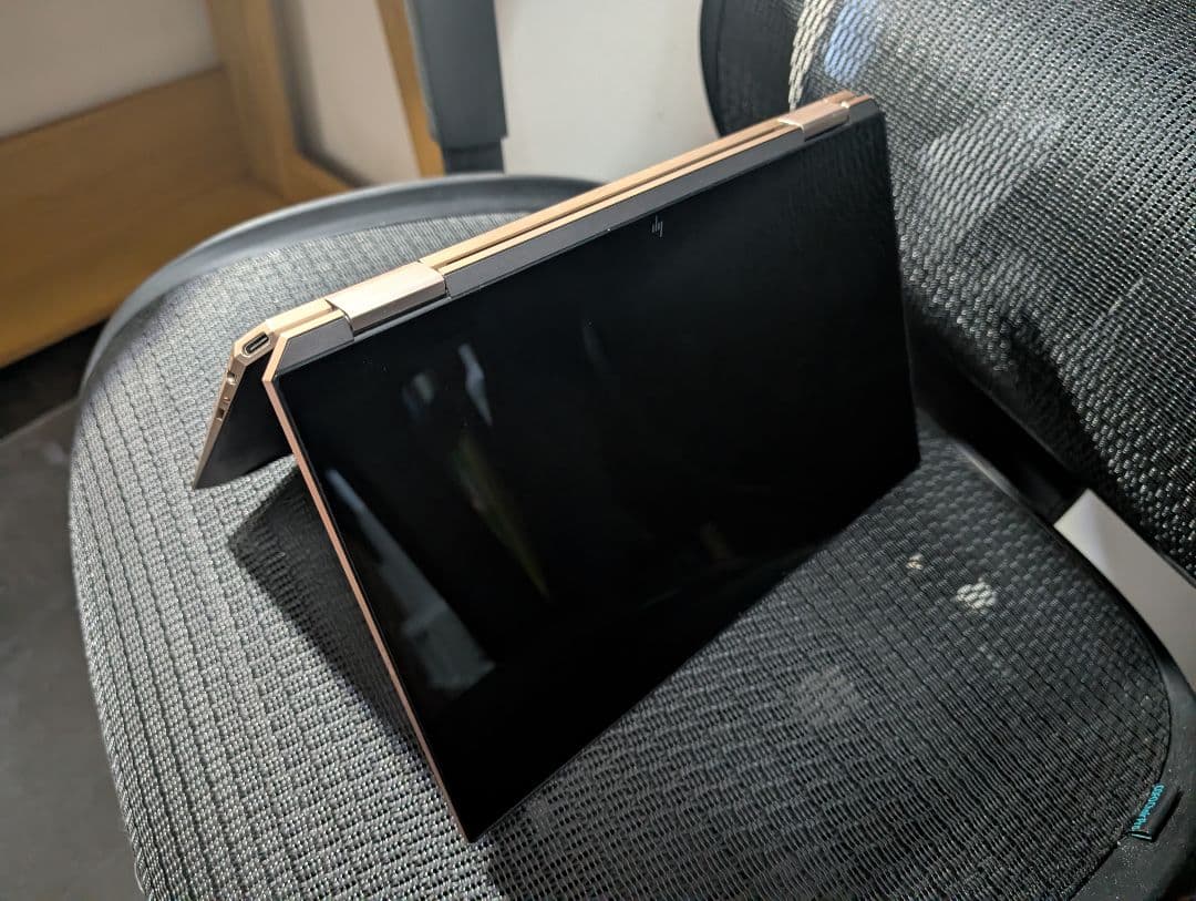 美品：Spectre x360/10世代i7/メモリ16GB/512GB SSD