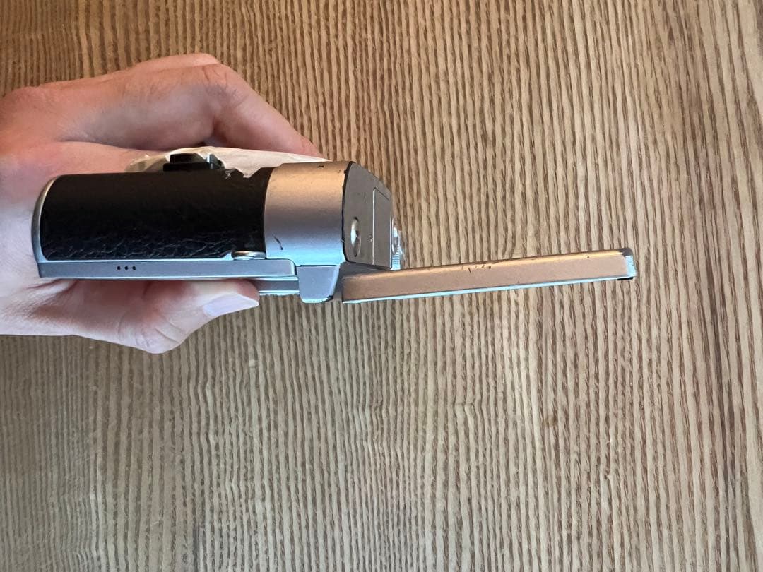 Panasonic LUMIX DC-GF9 ボディ シルバー（ジャンク）