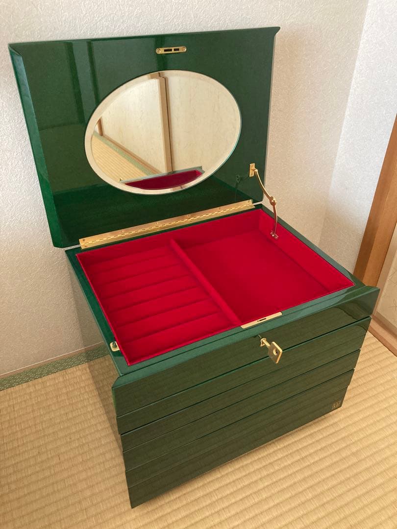 北谷家具のジュエリーボックス(皇室御用達)