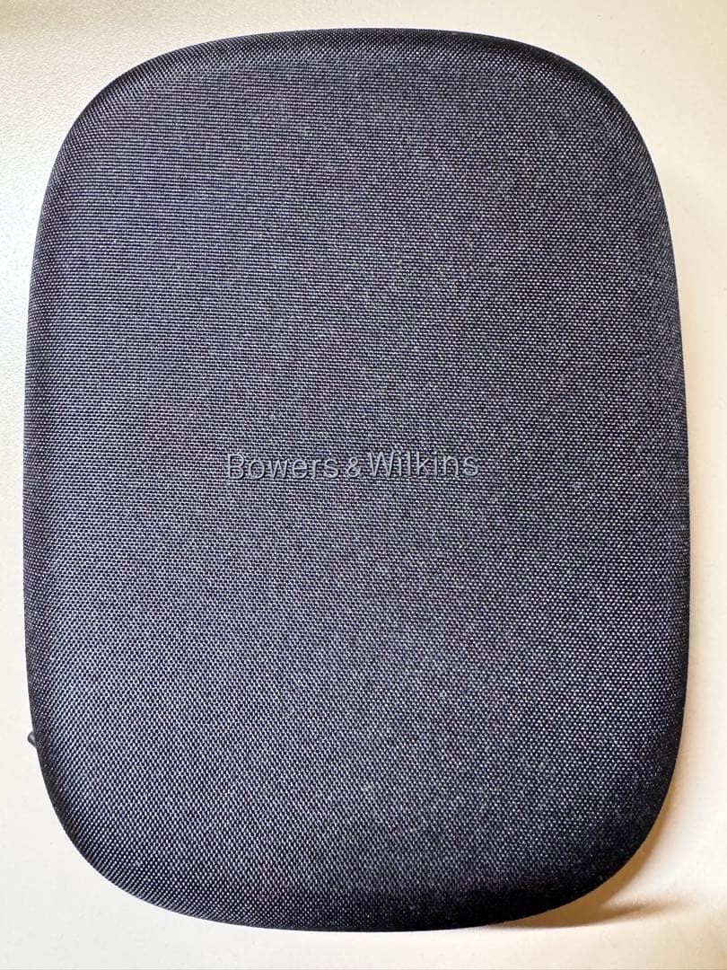 Bowers & Wilkins Px8 S2 ワイヤレスヘッドホン