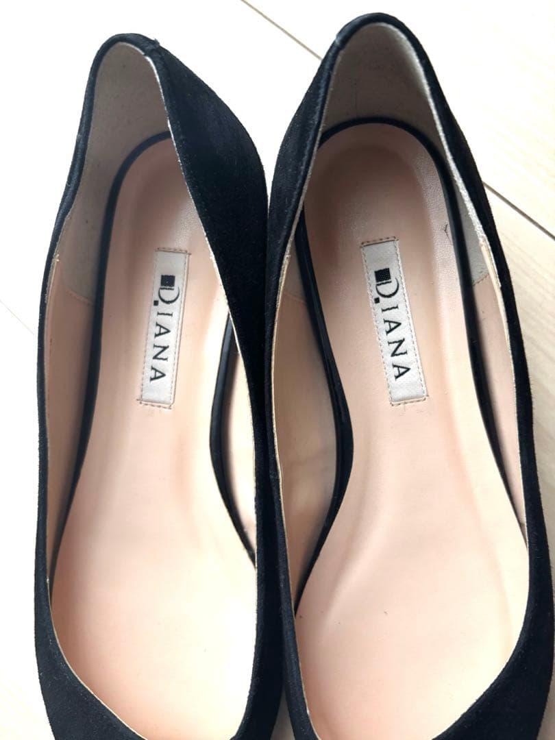 【極美品】DIANA ブラック ポインテッドトゥ フラットシューズ スエード