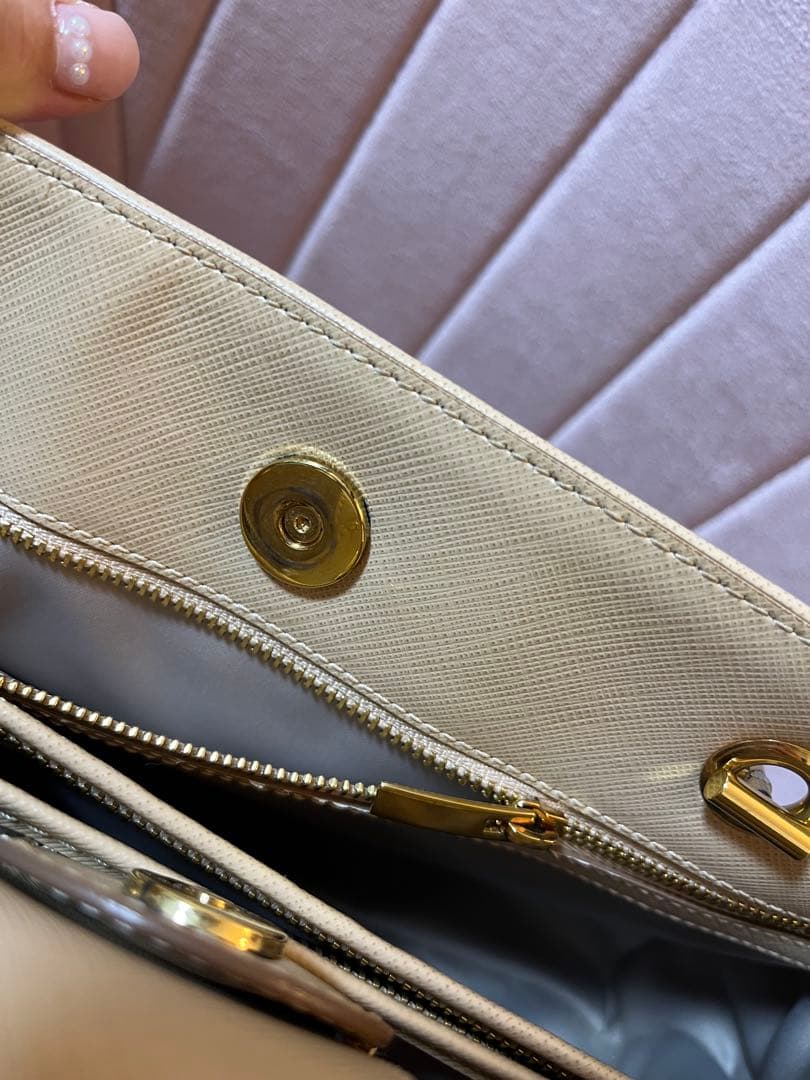 【値下げ済】【美品、付属品あり】ヴァラリボンバッグ