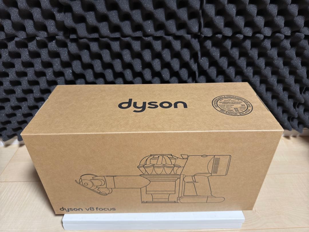 Dyson V8 focus ハンディークリーナー