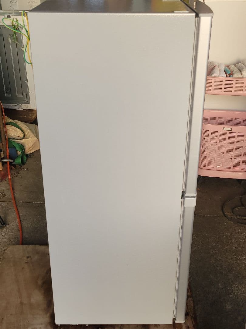 アイリスオーヤマ ノンフロン冷凍冷蔵庫 IRSD-14A-S 142L 20年製