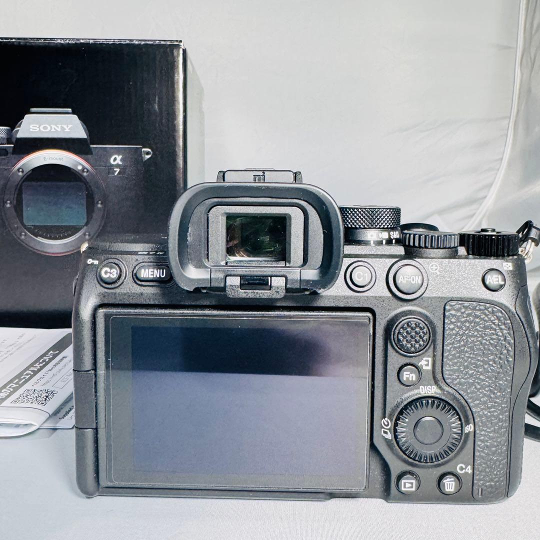 SONY デジタル一眼カメラ　α7 IV 本体のみ　美品