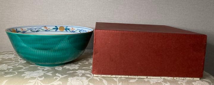 陶器　大鉢　金彩あり　窯印あり　瑞