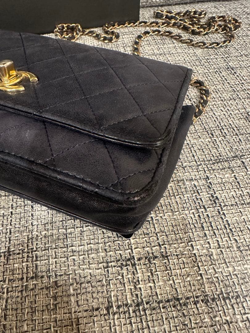 CHANEL ネイビー キルティング チェーンウォレット