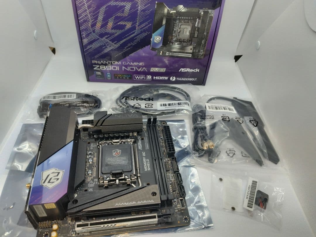 ASRock Z890I Nova WiFi マザーボード