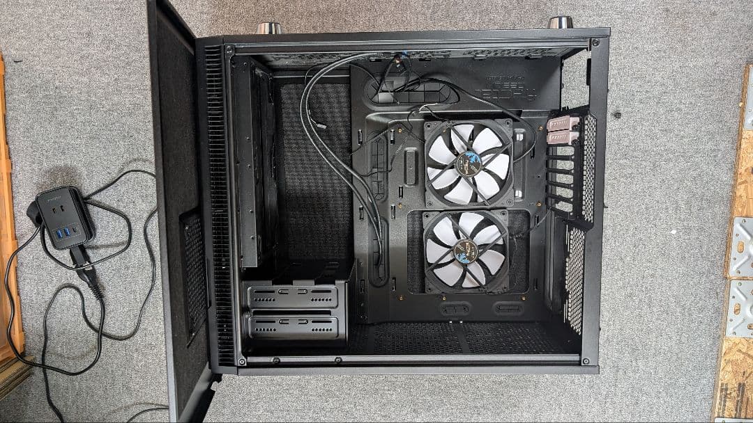 PC case Define R5 FD-CA-DEF-R5 ミドルタワー