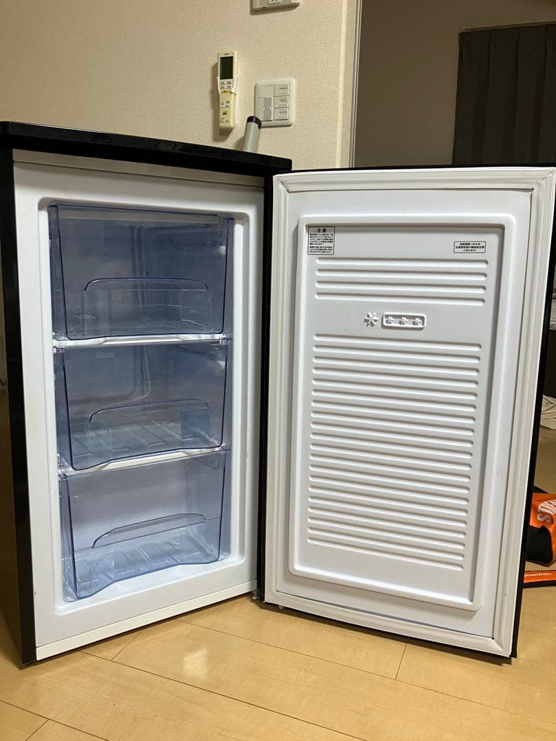 IRIS OHYAMA ノンフロン冷凍庫 60L ブラック IUSD-6A-B