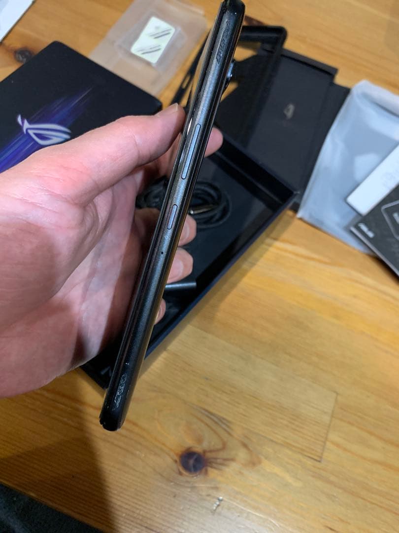 ★ASUS ROG PHONE 3 12/256 ゲーミングスマホ　フルセット！