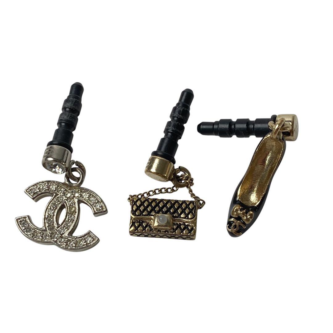 シャネルCHANEL イヤホンジャック B13B