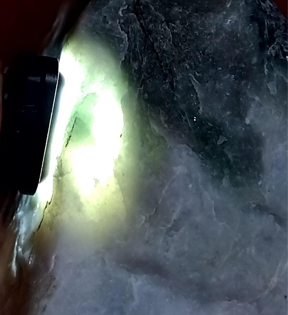 ★翡翠原石★糸魚川硬玉【横川転石・川ズレ・ウブ16kg】