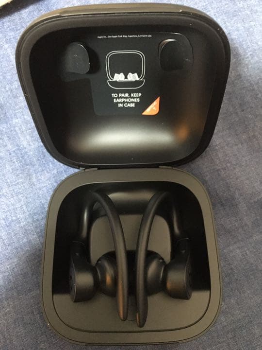 フルワイヤレスイヤホン Powerbeats Pro ブラック