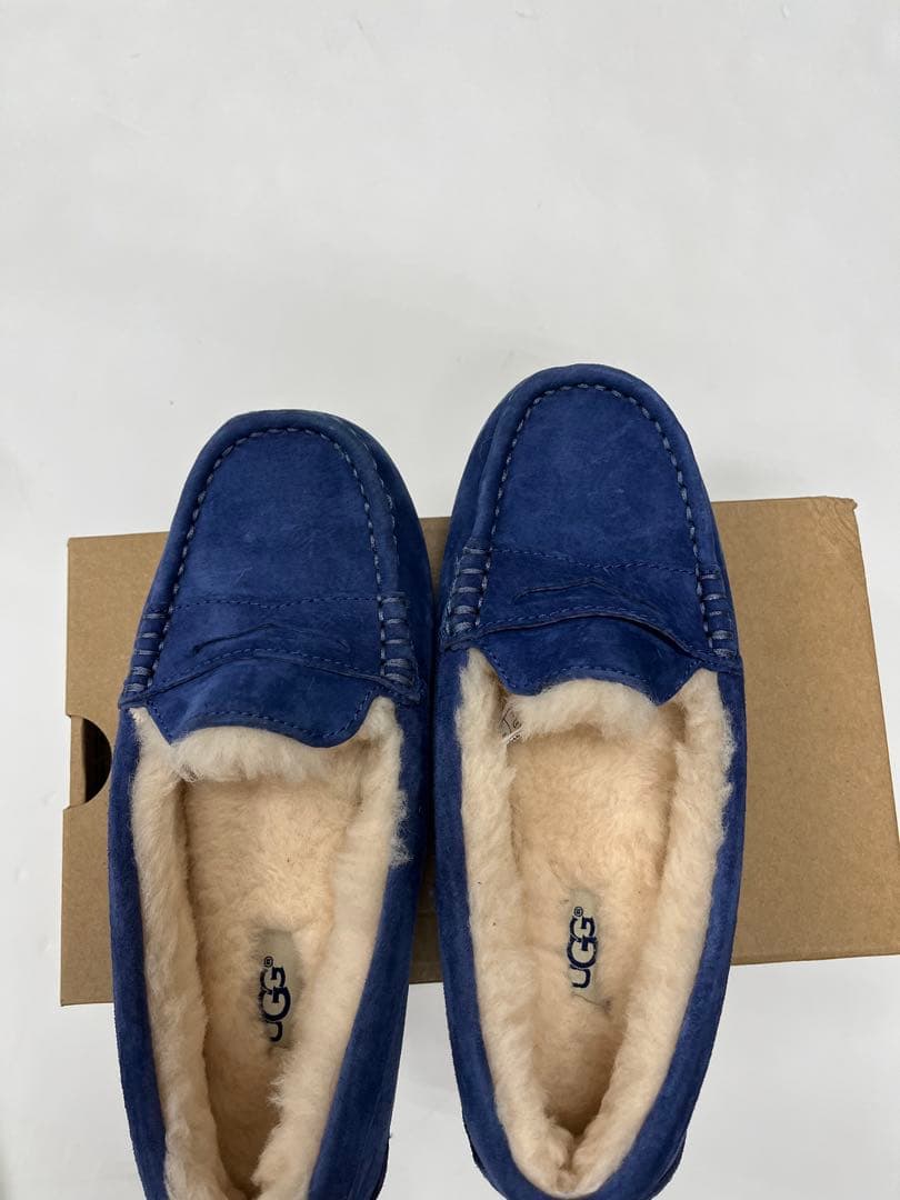 新品未使用 UGG アグ スニーカー サイズ24