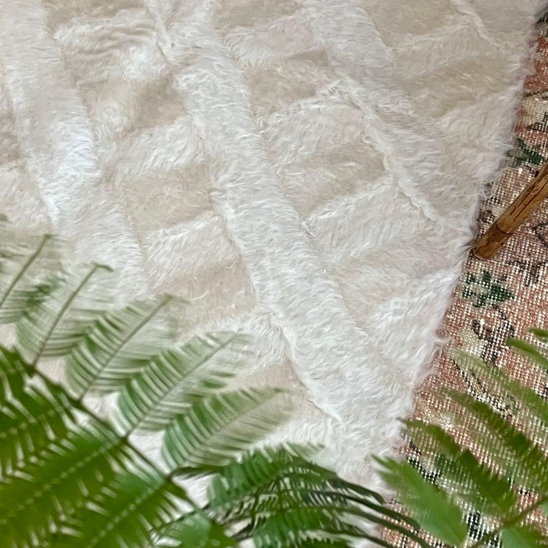 ラスト白　新品wool100％ホワイト バッターニエ　トルコヴィンテージラグ