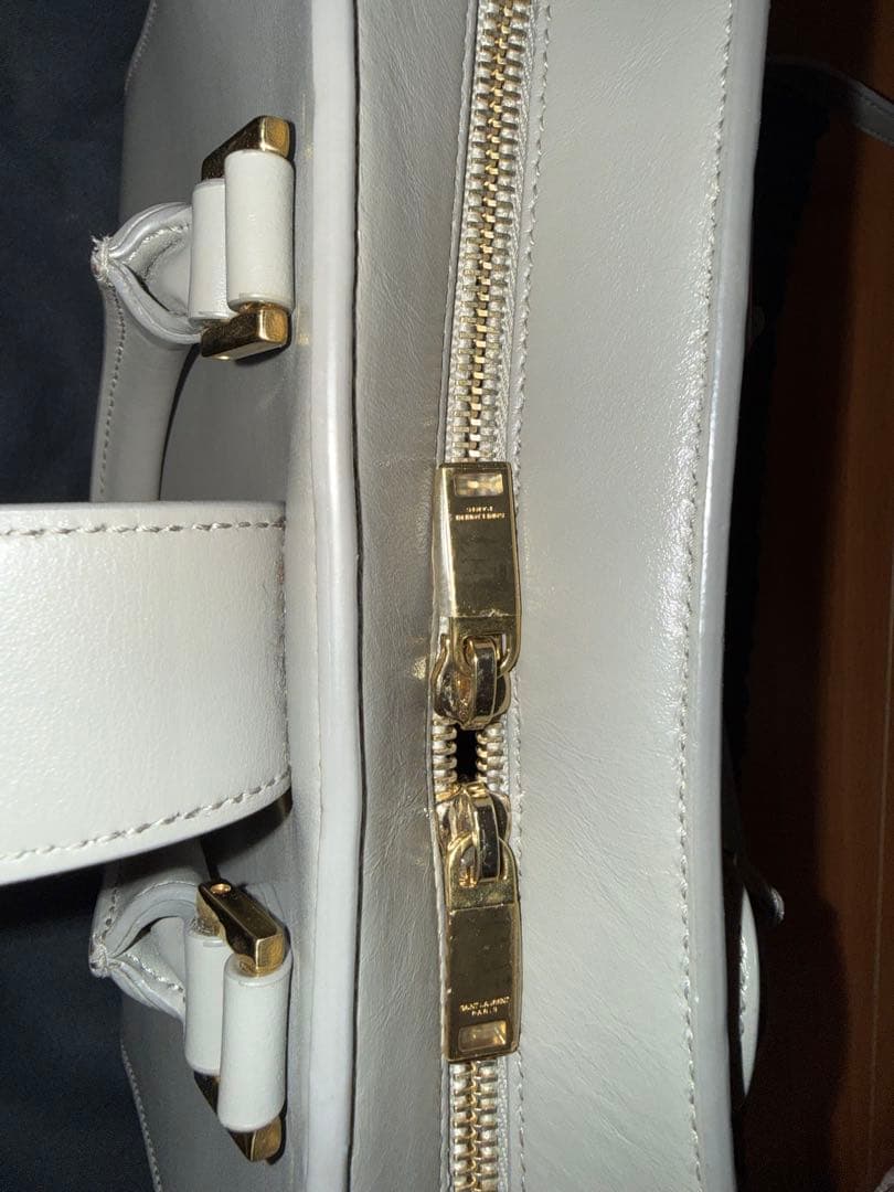 SAINT LAURENT グレー ハンドバッグ