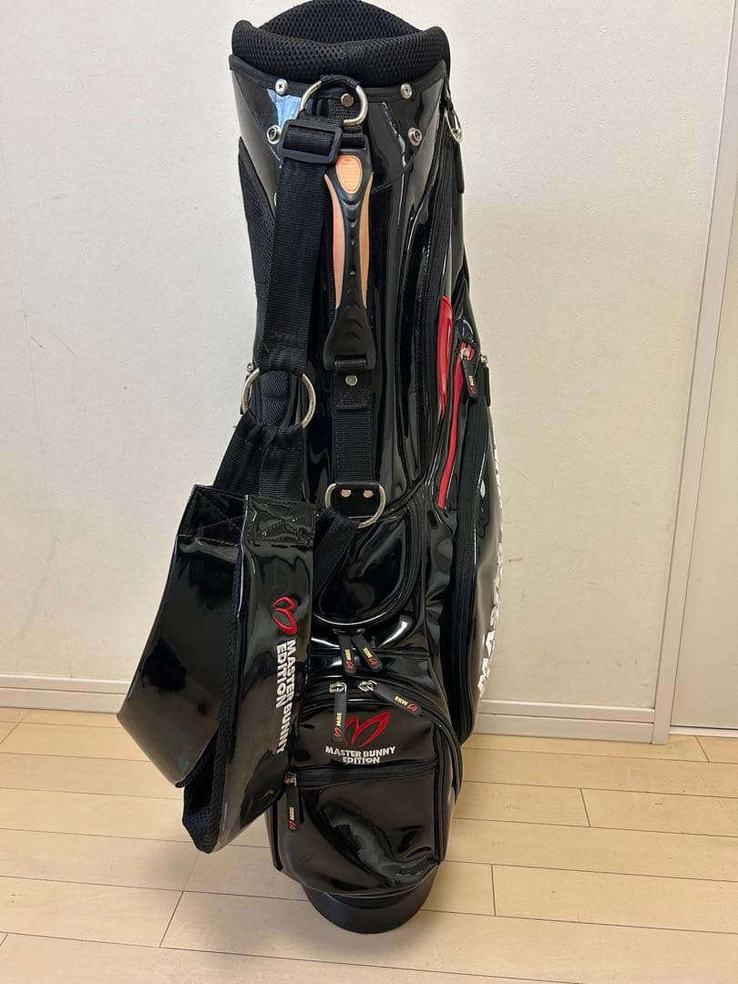 10/4まで！MASTER BUNNY EDITION スタンド式キャディバッグ