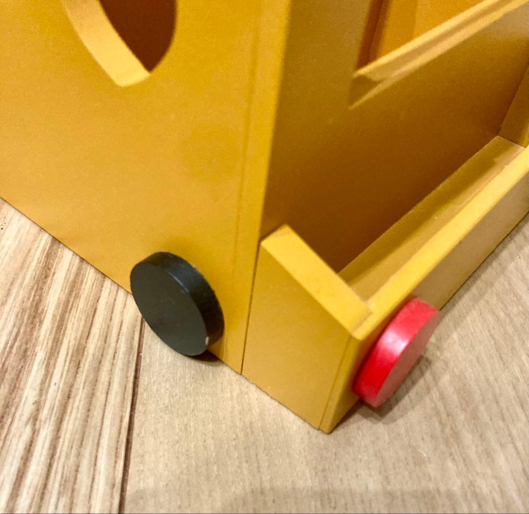 ディズニー　チップとデール　バス型卓上小物収納