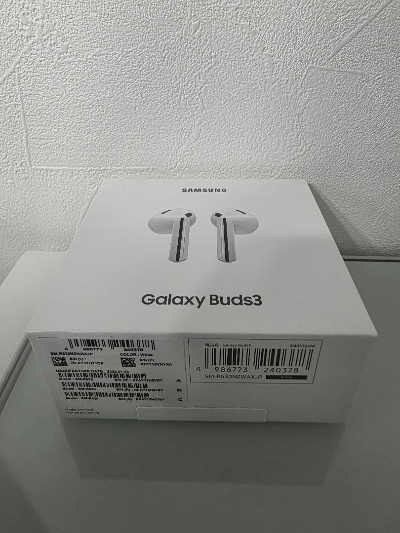 ワイヤレスイヤホン Samsung Galaxy Buds3 新品 未開封