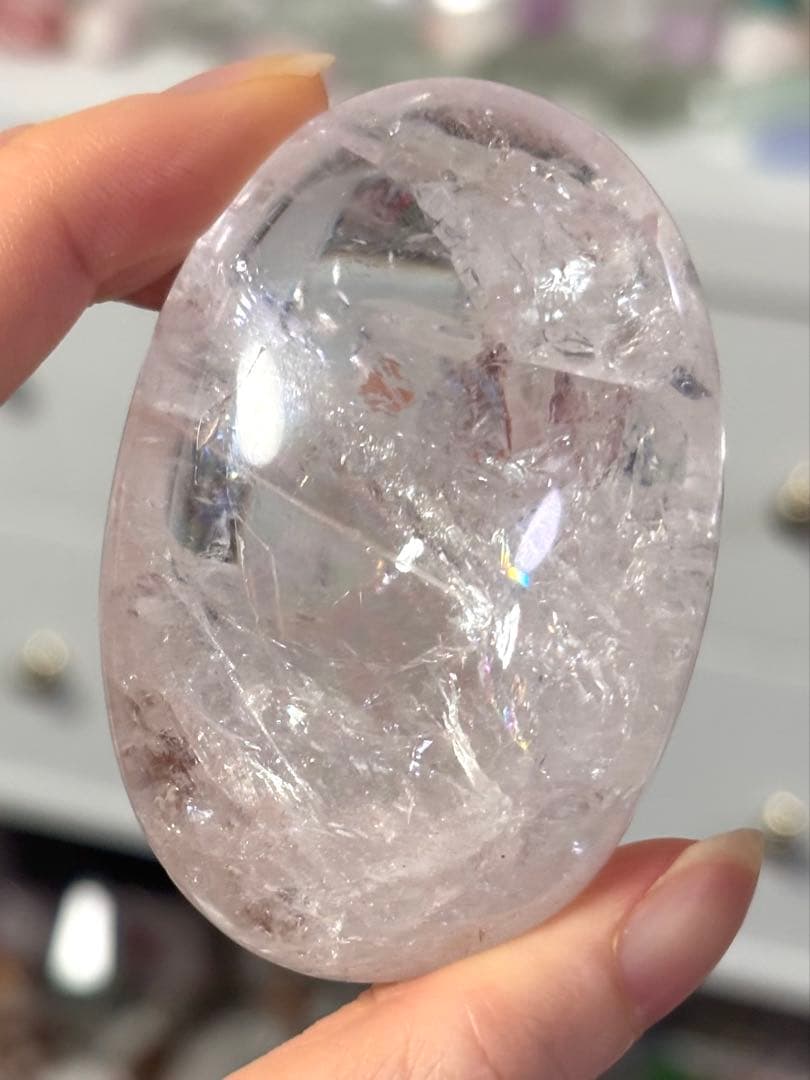 1点再入荷　高品質　ピンククォーツ　ピンクアゼツライト　大きめぷっくりパーム　虹