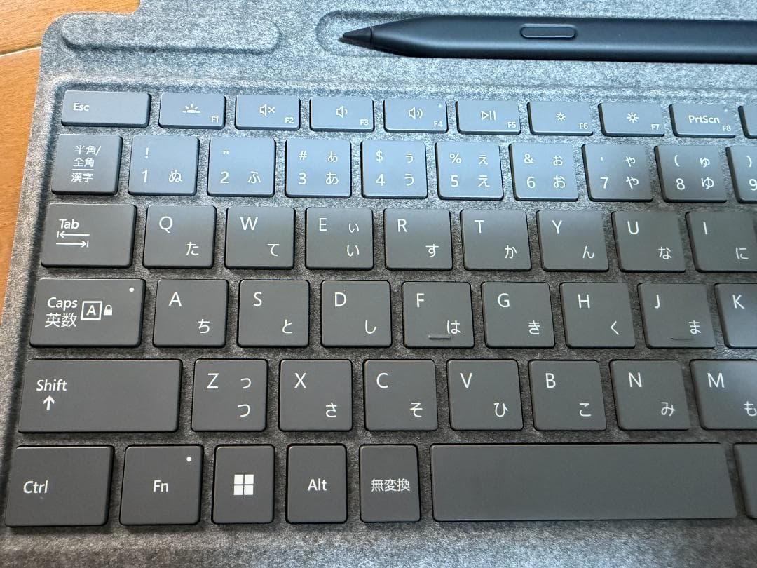 Surface Pro Signature キーボード(スリムペン2付