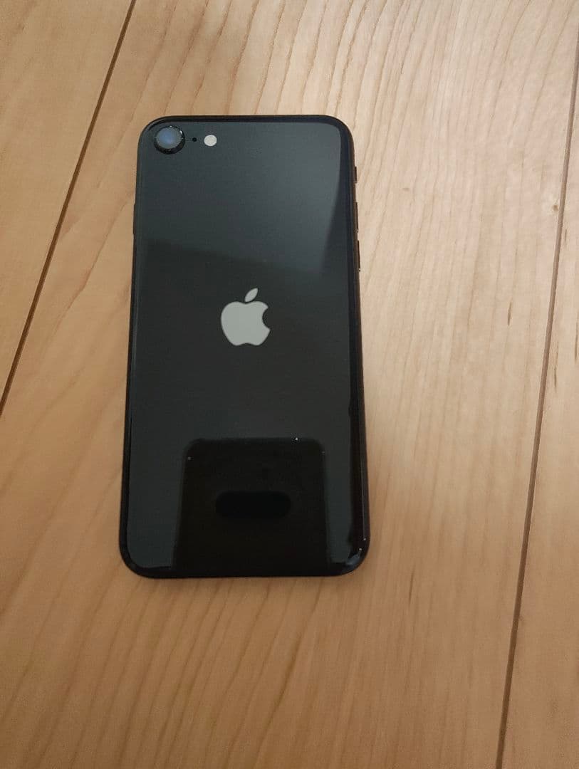 iPhone SE2 Black 64GB SIMフリー