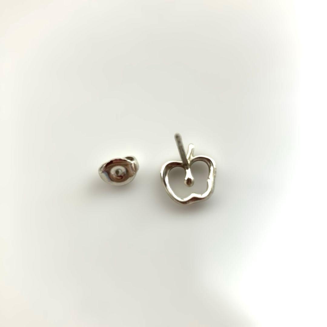 Tiffany ティファニー アップル ピアス