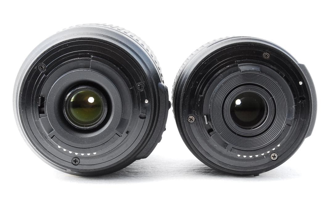 ❣️新品級 ショット数少❣️ Nikon D5300 レッド ダブルズームキット