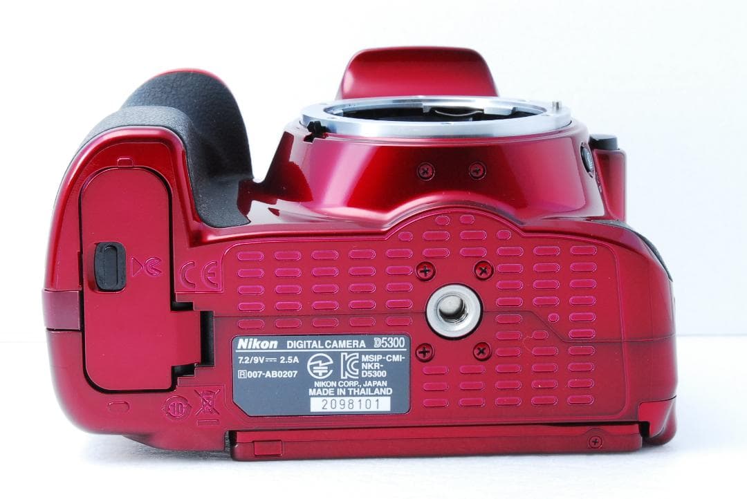 ❣️新品級 ショット数少❣️ Nikon D5300 レッド ダブルズームキット