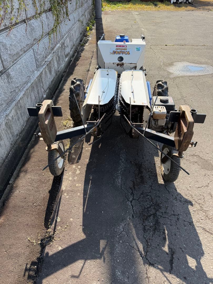 黒石市イセキタバコ幹刈機　たばこ収穫機　ミキガリくん刈取機　3馬力　VHT1