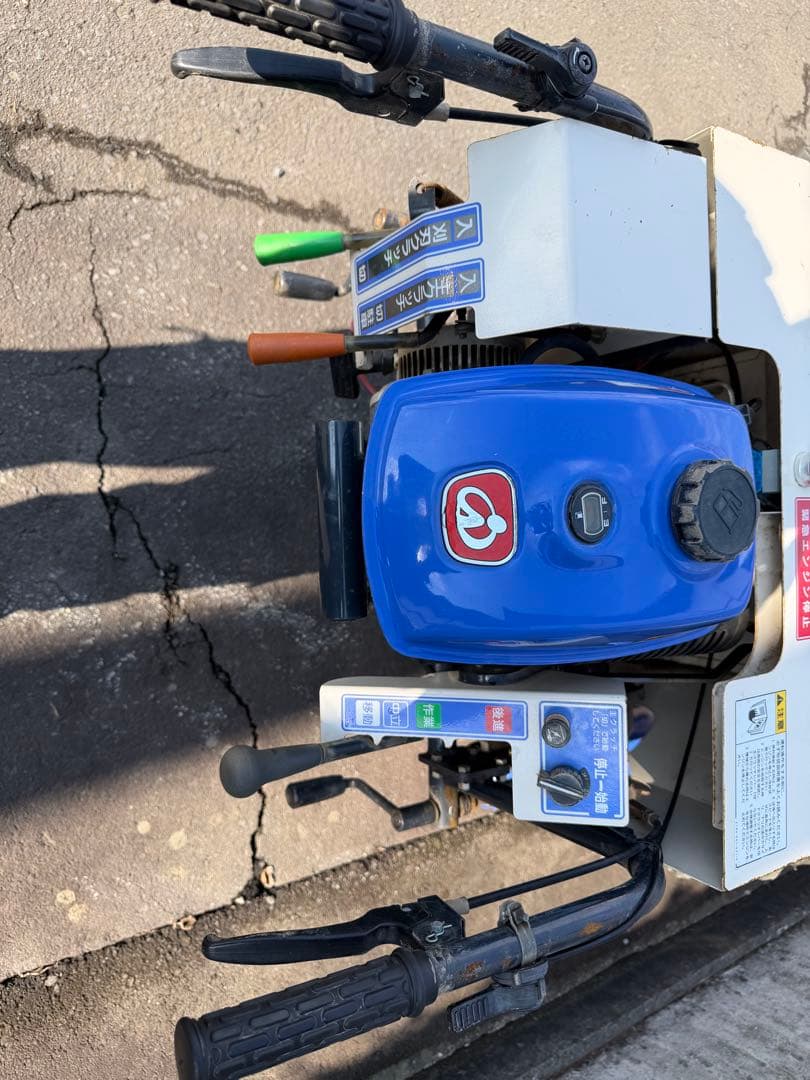 黒石市イセキタバコ幹刈機　たばこ収穫機　ミキガリくん刈取機　3馬力　VHT1