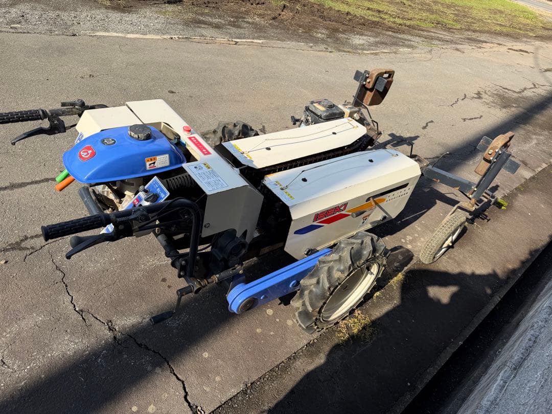 黒石市イセキタバコ幹刈機　たばこ収穫機　ミキガリくん刈取機　3馬力　VHT1