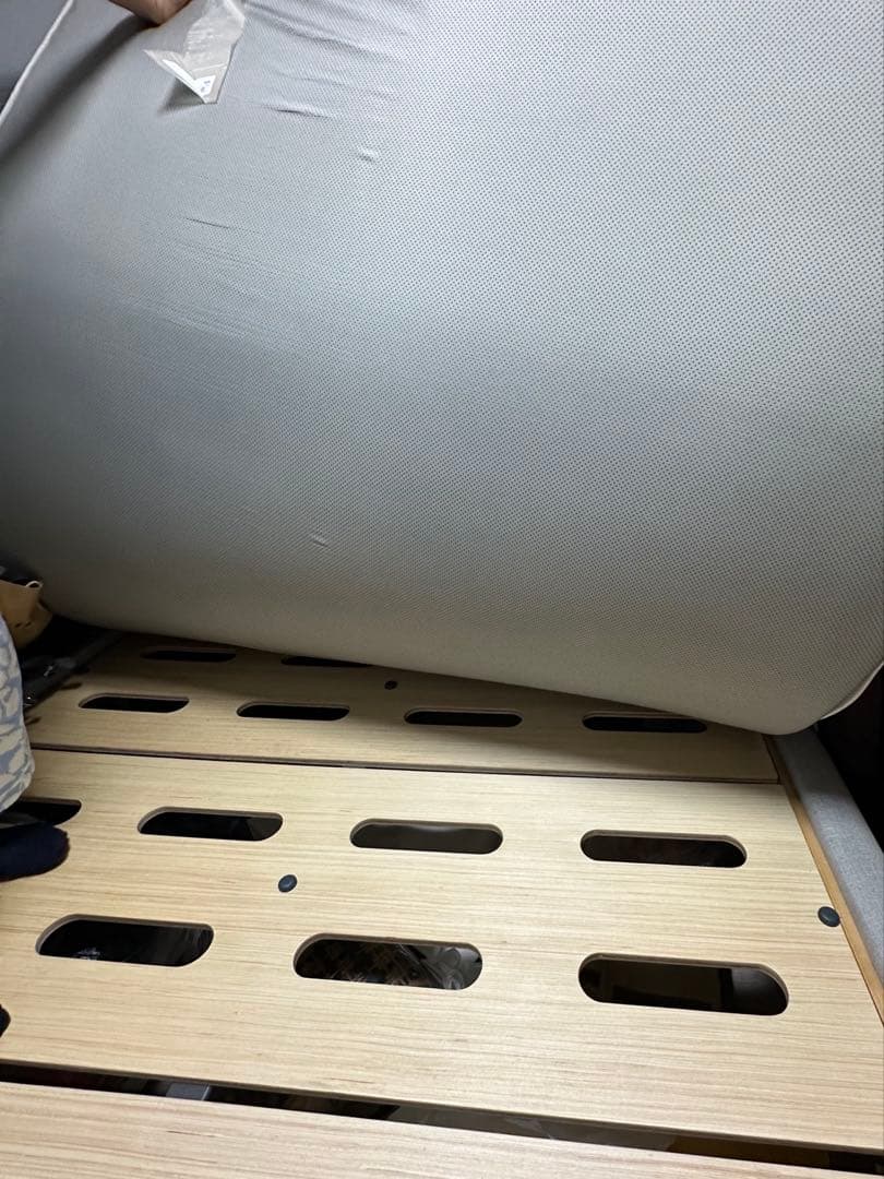 クイーンベッドフレーム 木製スラット グレー