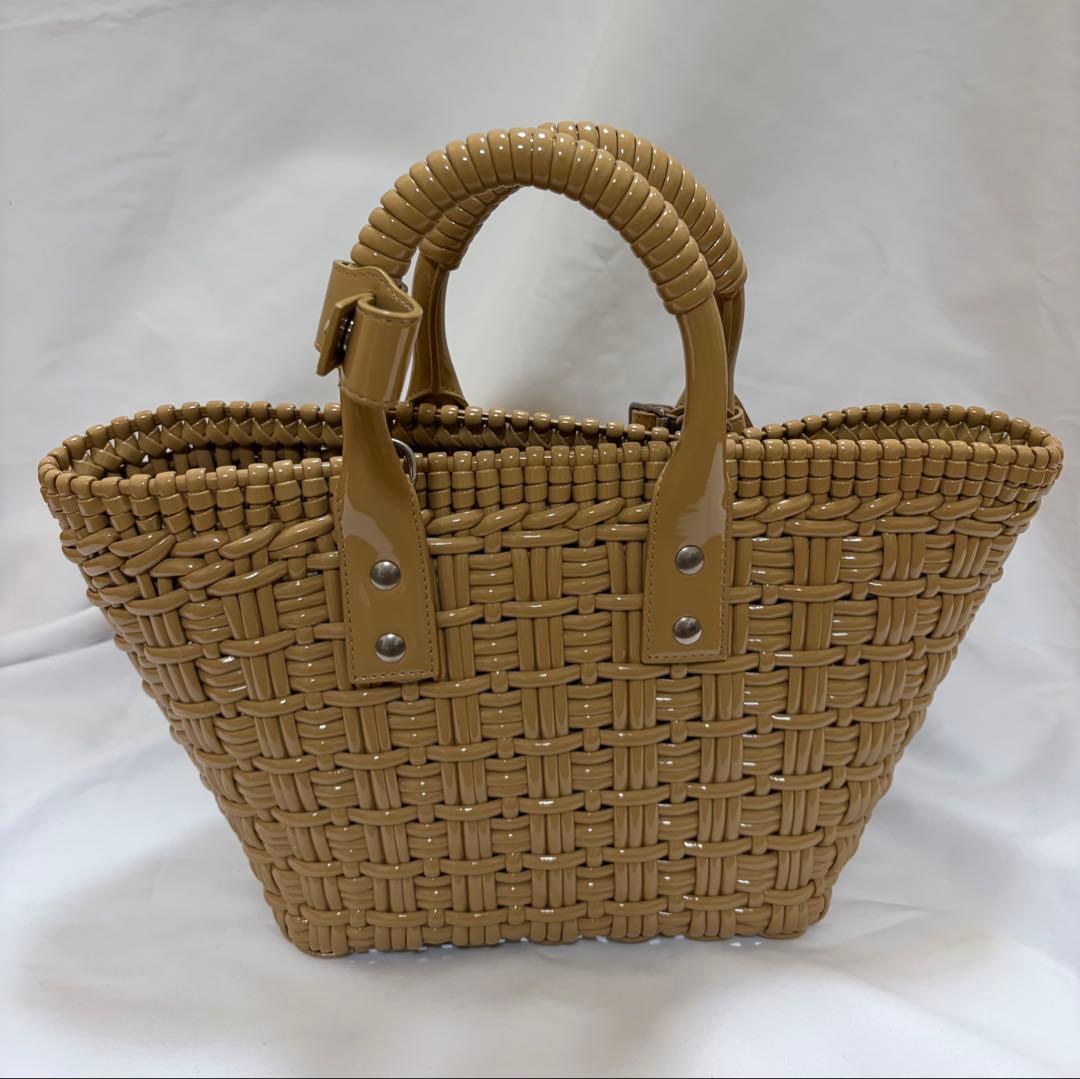 バレンシアガ、BALENCIAGA 、ビストロ、バスケットバッグ、かごバッグ。