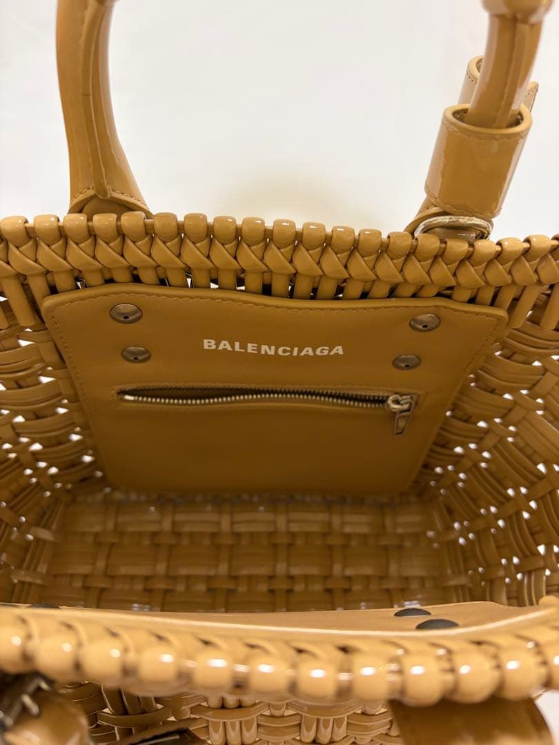 バレンシアガ、BALENCIAGA 、ビストロ、バスケットバッグ、かごバッグ。