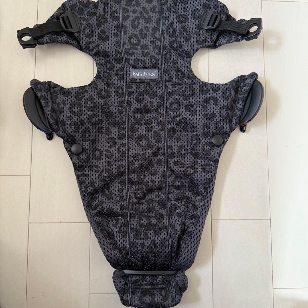 【値下げ】BABYBJÖRNベビーキャリアMINIレオパード柄