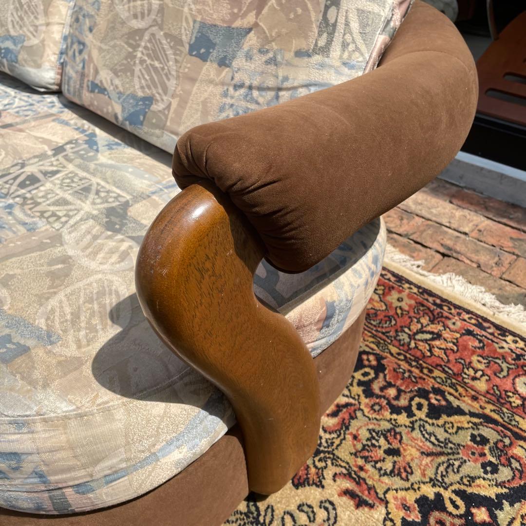 ラブソファ　ソファ2人用　総柄　おそらくチターノ