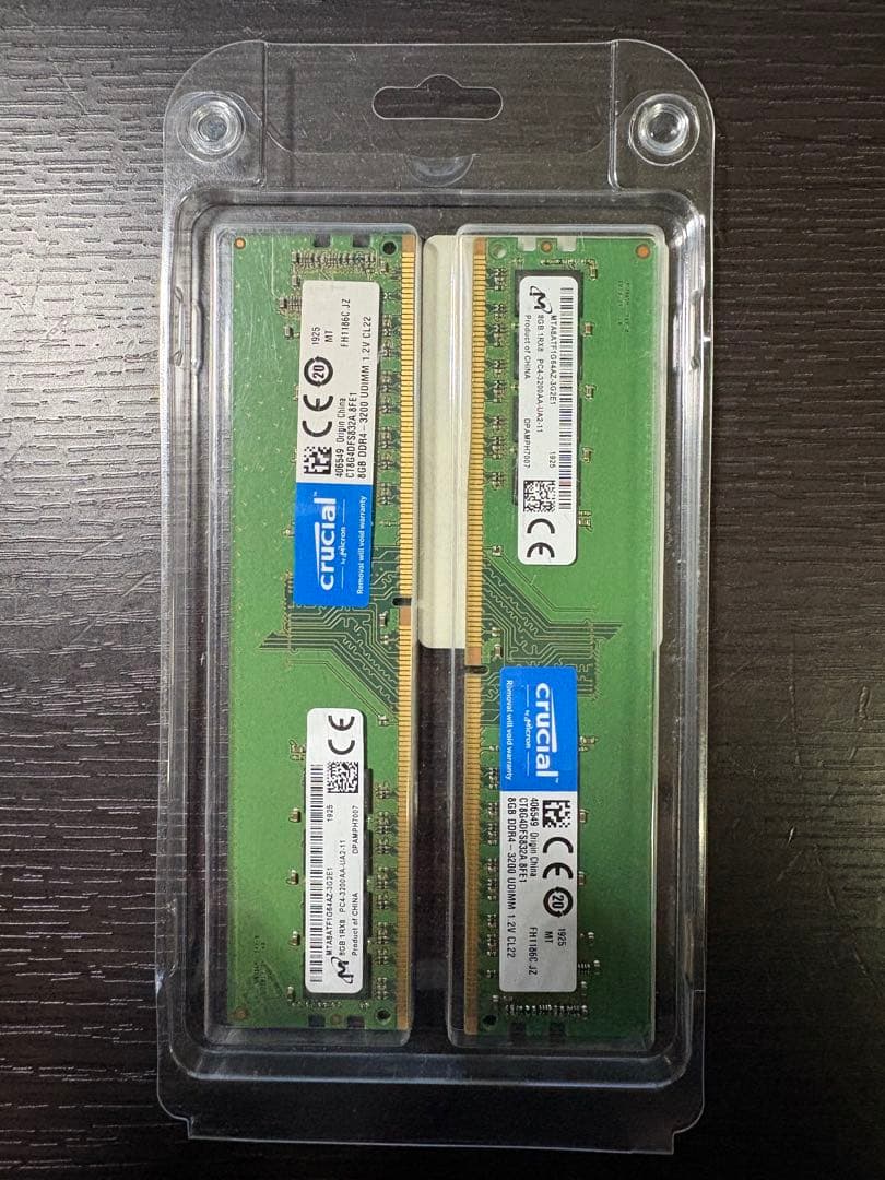 Crucial 8GBx2枚 DDR4 3200メモリ