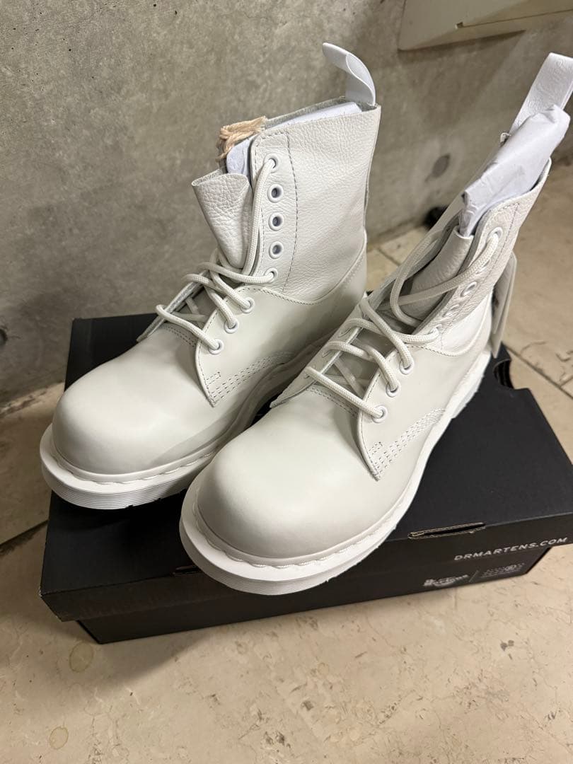 MM6 x Dr.Martens TWIST 8 ホール ブーツ EU38