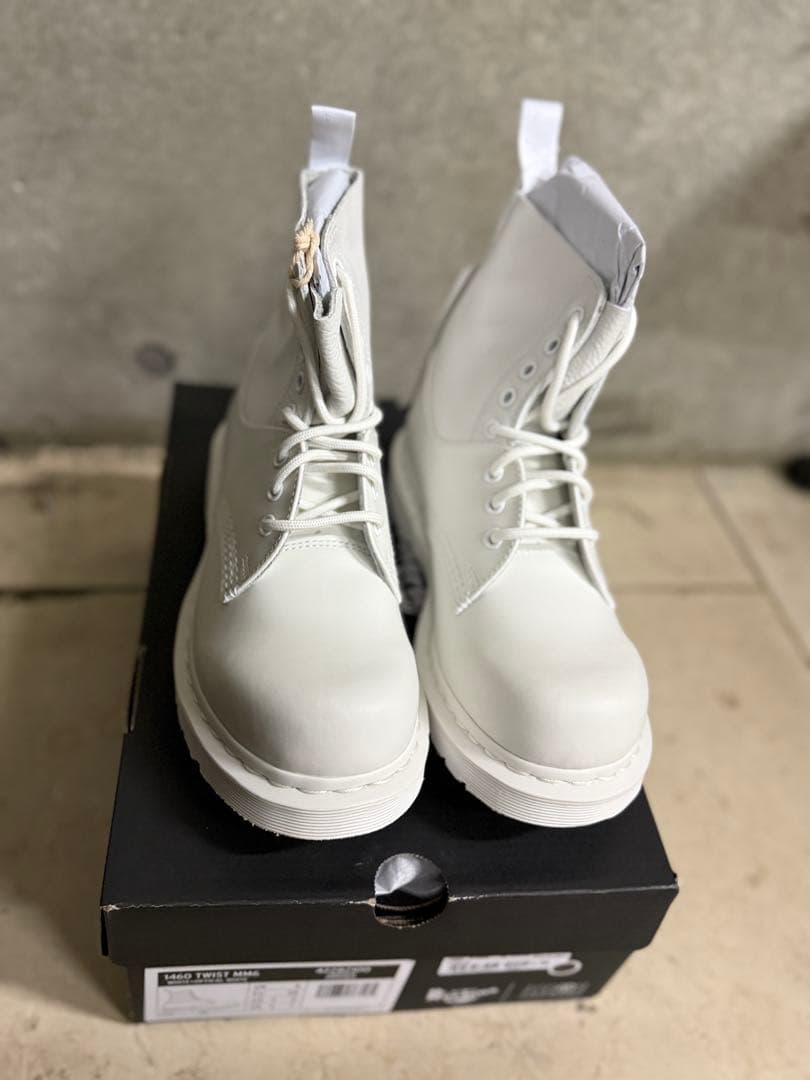 MM6 x Dr.Martens TWIST 8 ホール ブーツ EU38